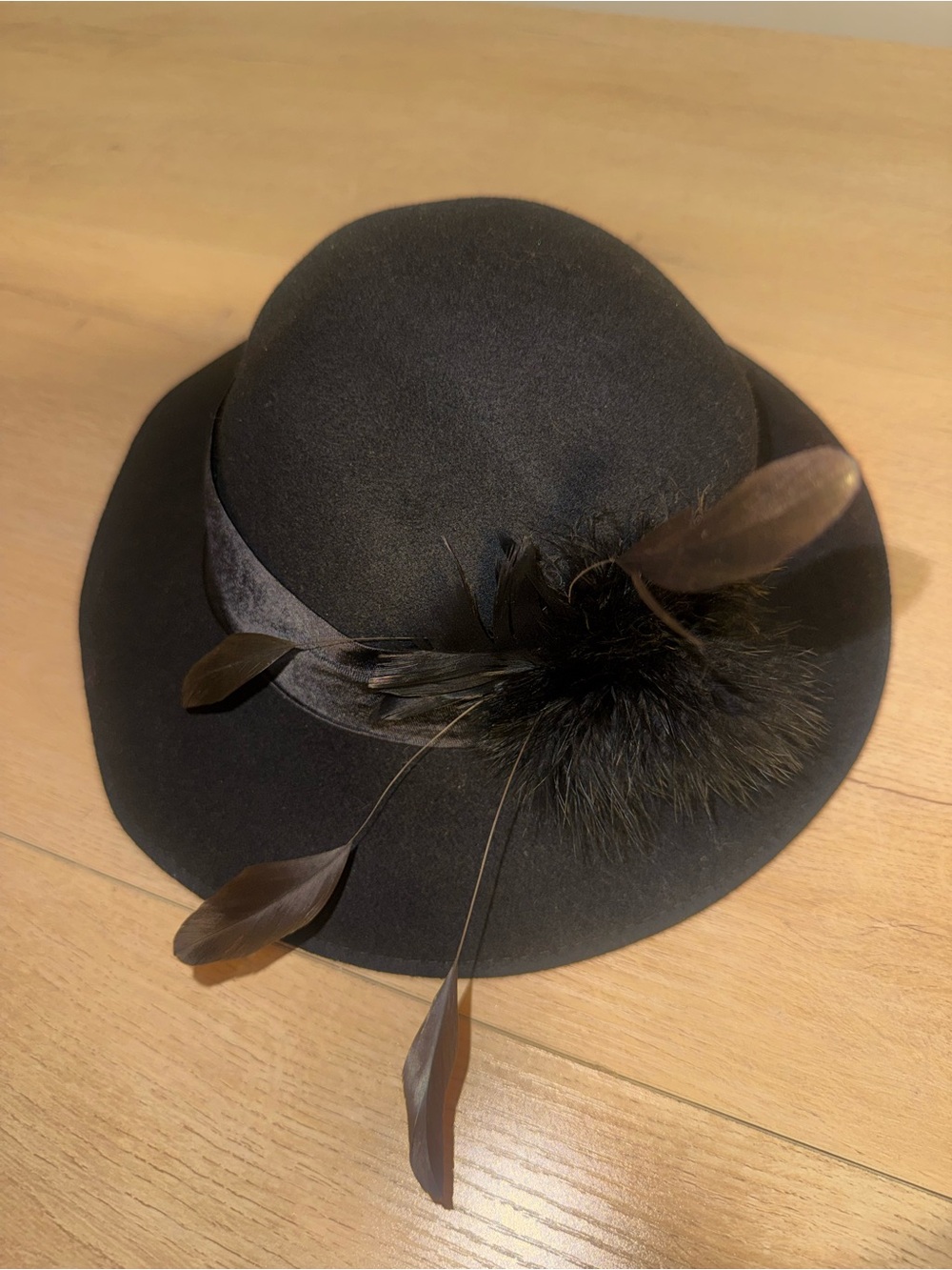 Vintage Women's Black Fedora 100% wool fedora Hat with Feather and Pom Accent